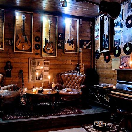 Pirola Music Ranch Guest House B&B ロマーノ・ディ・ロンバルディーア エクステリア 写真