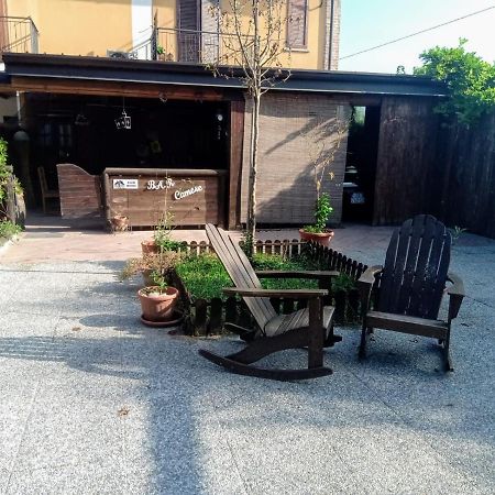 Pirola Music Ranch Guest House B&B ロマーノ・ディ・ロンバルディーア エクステリア 写真
